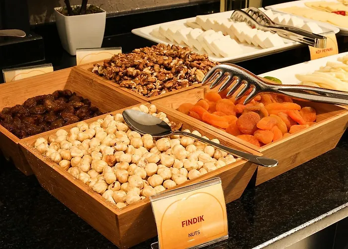 Hotel Grand Pasabey 3*